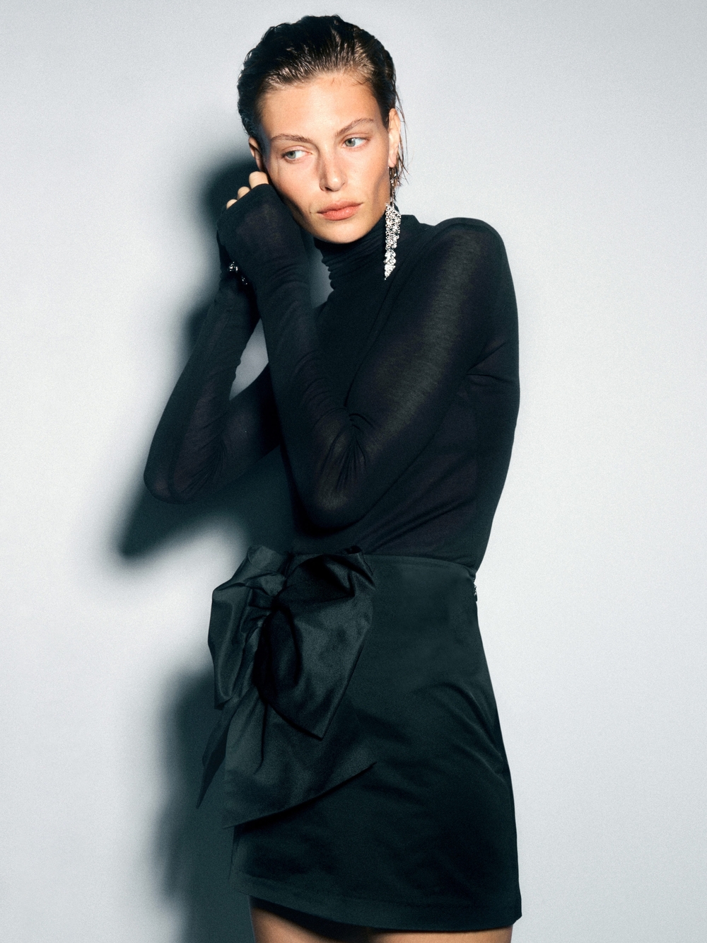 H&M Womens Black Bow Mini Skirt